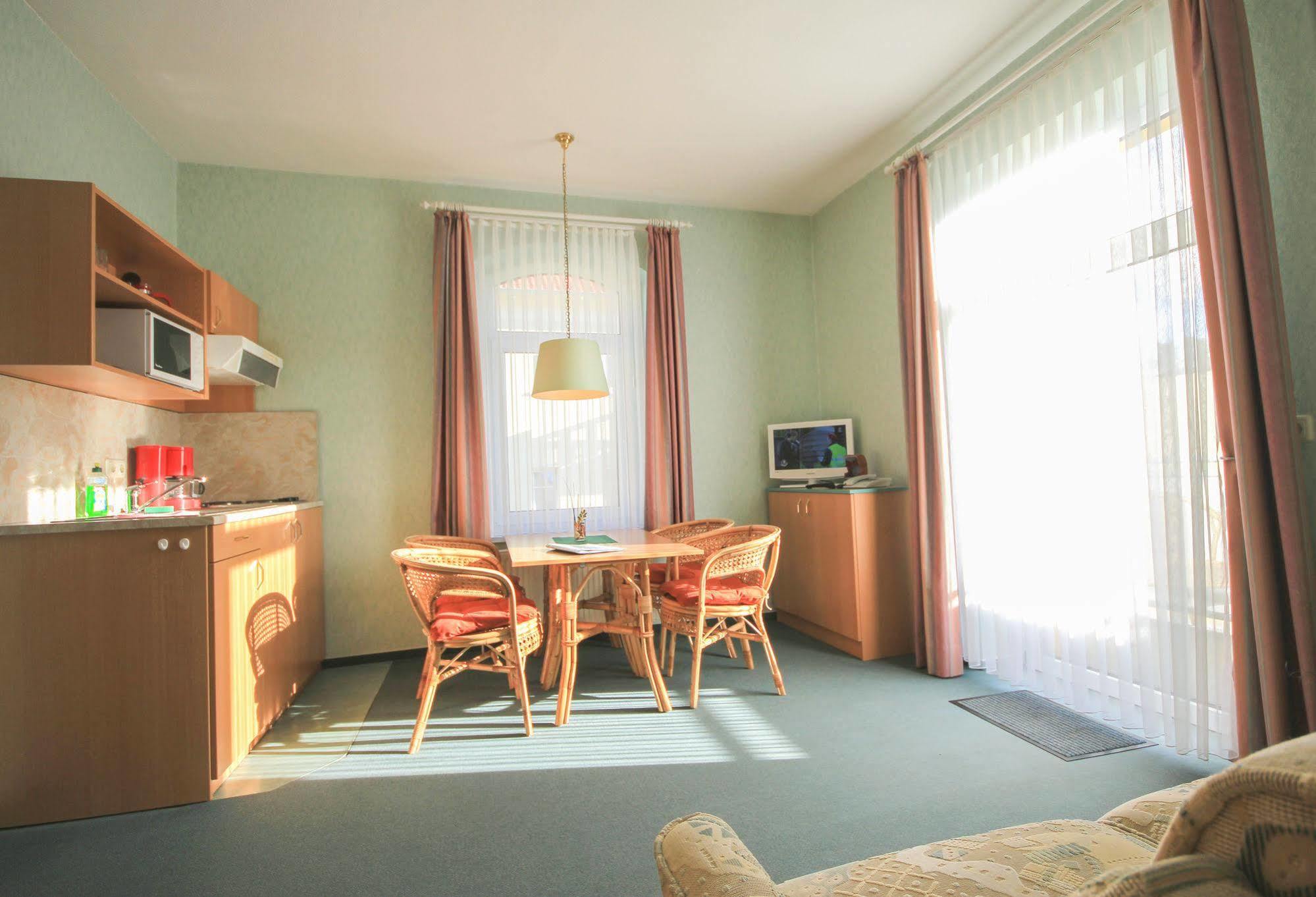 Appartementhaus Zum Strandkorb Kühlungsborn Zewnętrze zdjęcie