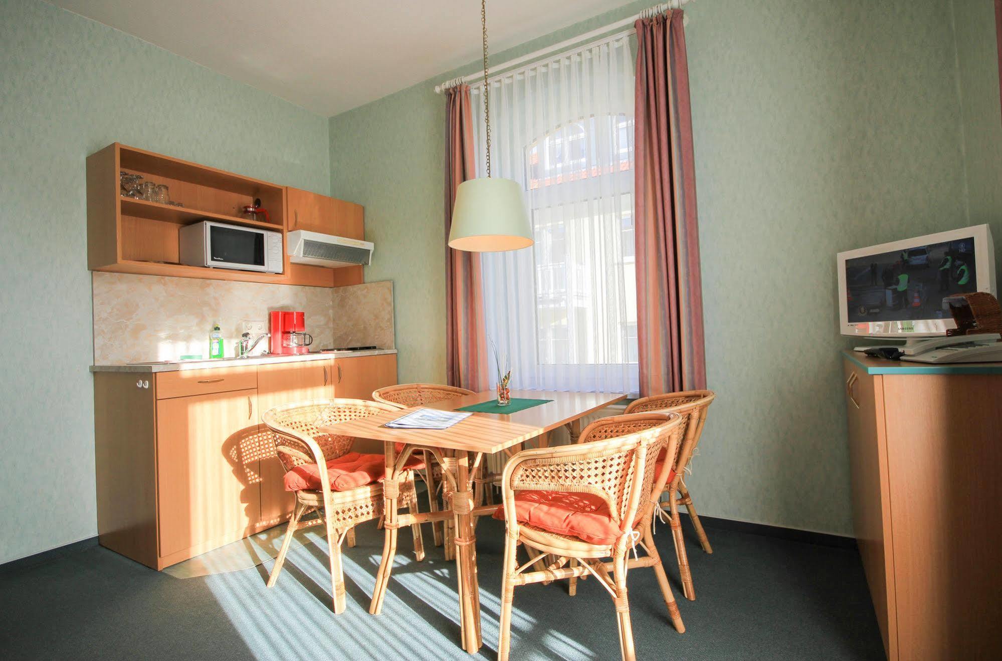 Appartementhaus Zum Strandkorb Kühlungsborn Zewnętrze zdjęcie